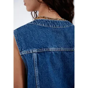 Women's Retro Denim Gilet Dr. Denim Tina image-4