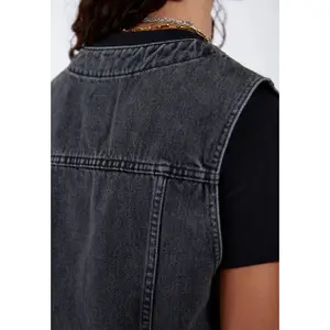 Women's Retro Denim Gilet Dr. Denim Tina image-3
