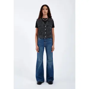 Women's Retro Denim Gilet Dr. Denim Tina image-4