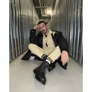 Stivaletti da donna Dr Martens Tarik 8 Tie Wyoming image-5