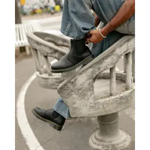 Botines Dr Martens 2976 Ambassador image-1