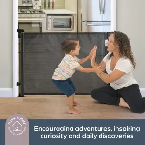 Retractable Safety Barrier Dreambaby Hide and Glide