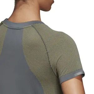 Camiseta de mujer adidas Primeknit Cru image-4