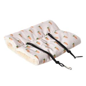 Triangle carrot plush toy for cats Duvoplus