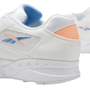 Baskets femme Reebok Classics Torch Hex image-2
