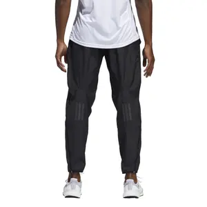 Pantalón de chándal adidas Own the Run Astro Wind image-3