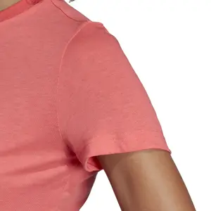 Camiseta feminina adidas Must Haves Badge of Sport image-6
