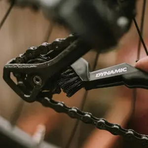 Cepillo de limpieza para transmisión Dynamic image-1