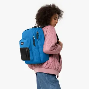 product/e/a/eastpak_ek0000601k9_1.jpg