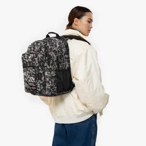 Mochila Eastpak Morius image-4