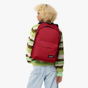 product/e/a/eastpak_ek0007671o9_scarlet-red_5.jpg