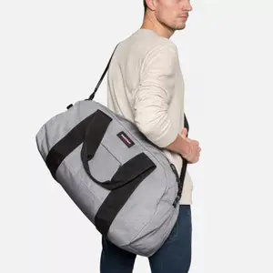 product/e/a/eastpak_ek00078d363_sunday-grey_2.jpg