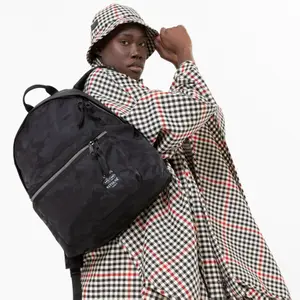 Polstrovaný batoh Eastpak Maison Kitsune image-6