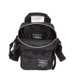 Schultertasche Eastpak Maison Kitsune One image-1