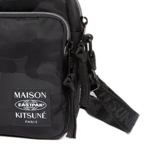 Schultertasche Eastpak Maison Kitsune One image-2