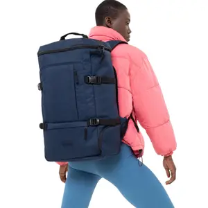 Mochila Eastpak Adan Weekender image-1