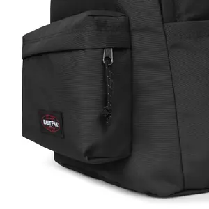 product/e/a/eastpak_ek0a5bik008_black_4.jpg