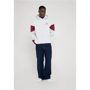 Hooded sweatshirt Structure image-4
