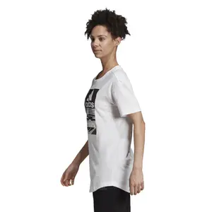 Camiseta de mujer adidas Must Haves Graphic image-3