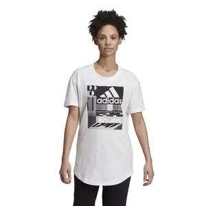 Camiseta de mujer adidas Must Haves Graphic image-2