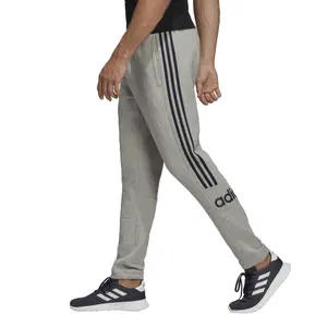 Pantalón de chándal adidas 3-Stripes image-5