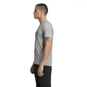 Camiseta adidas Camo Linear image-3