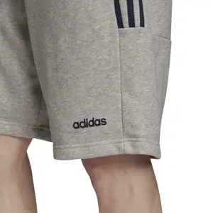 Corto adidas image-6