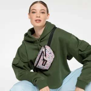 Bananpose Eastpak Springer image-1