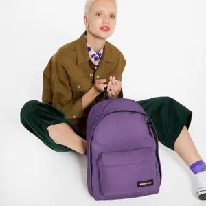 Mochila Eastpak Out Of Office image-4