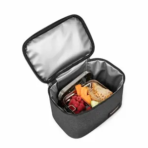 Penízková taška Eastpak Oval Lunch image-3