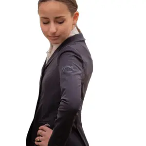 Contest jacket girl Eden By Penelope Calista image-1