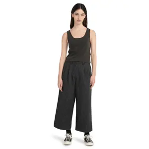 Bermudas de mujer Element Double Pleated image-5