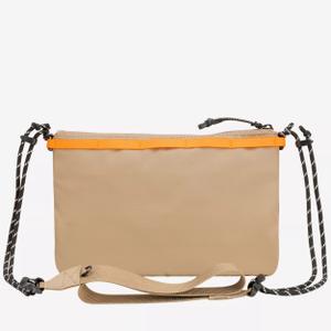 Taske Elliker Caley image-5