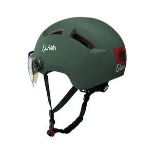 Hjälm Elvish Paperboy + image-1