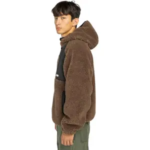 Polar Element Wolfe image-5