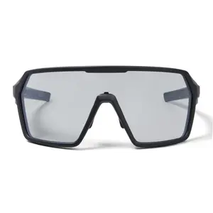 re1351mb-sunglasses-endura-strack-matt-black-one-size