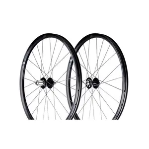 Räder Enve rim G27 700c tubeless clincher Shimano image-0