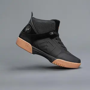 140000-skateboard-schuhe-epic-brands-stomper-schwarz