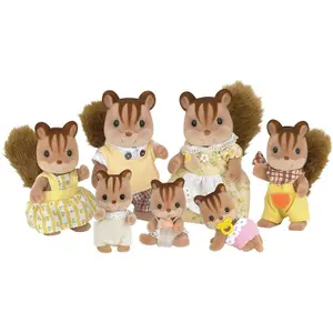 Red Squirrel Family Figurine Epoch D Enfance Sylvanian image-0