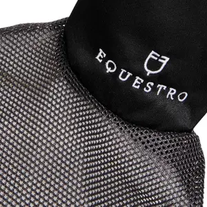 Vliegenkap voor paard met rode afwerking Equestro image-3