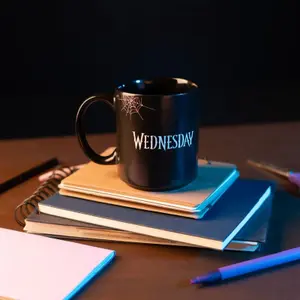 Taza Erik Wednesday Addams image-4