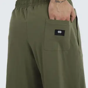 Bermudas Errea Essential Raw 056 image-6