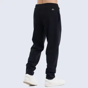 Pantalón de chándal Errea GFX 021 image-4