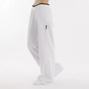Pantalones de chándal acampanados para mujer Errea No Logo SS25 04 image-4