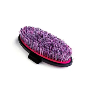 Escova para cavalos Ezi-Groom Grip Large Body image-1