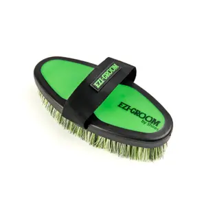 Escova para cavalos Ezi-Groom Grip Large Body image-0