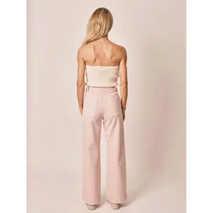 Vaqueros acampanados de cintura alta de color rosa para mujer F.A.M. Paris Fauve image-2