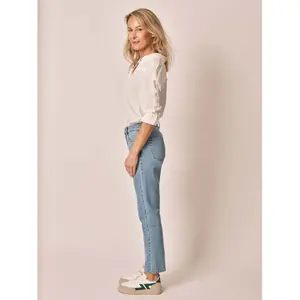 Jeans mom bleu clair taille mi-haute femme F.A.M. Paris Patricia image-2