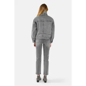 Cazadora vaquera oversize gris F.A.M. Paris Vicky image-3