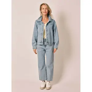 Veste en jean bleu oversize manches ballon en coton femme F.A.M. Paris Vicky Embro image-1